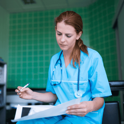 Responsibilities of staff nurse